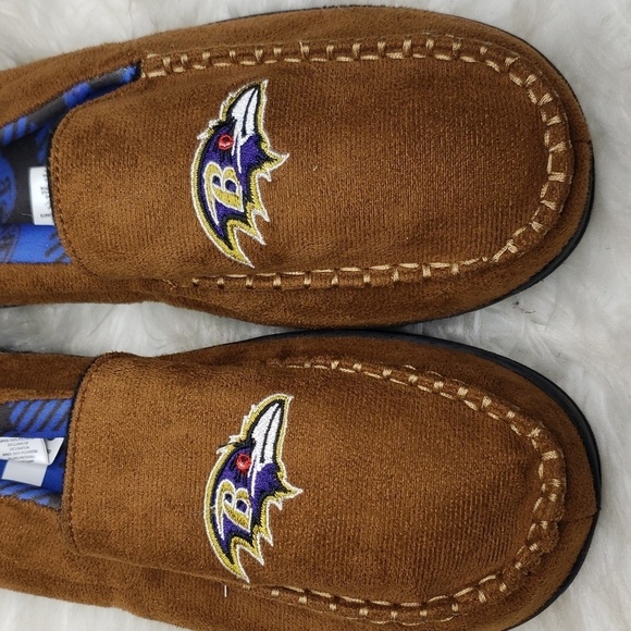 FOCO NFL Baltimore Ravens Team Logo Flannel Moccasin Slippers M NWT Mens - Picture 2 of 5